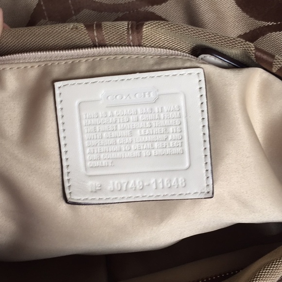 Coach Carly Slim Tan Signature Hobo Bag - Picture 6 of 8